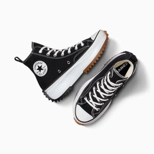 Women’s Converse Run Star Hike Hi sneaker size 6.
